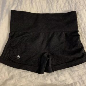 High-waisted Lululemon Shorts Size 6
